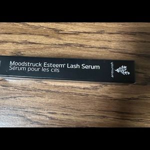 Younique Moodstruck Esteem Lash Serum. New in box